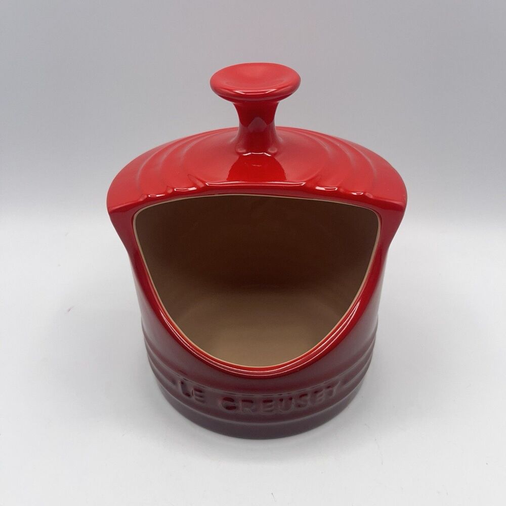 Le Creuset Red Ceramic Salt Cellar w/ Lid, Round Solid, 10 oz